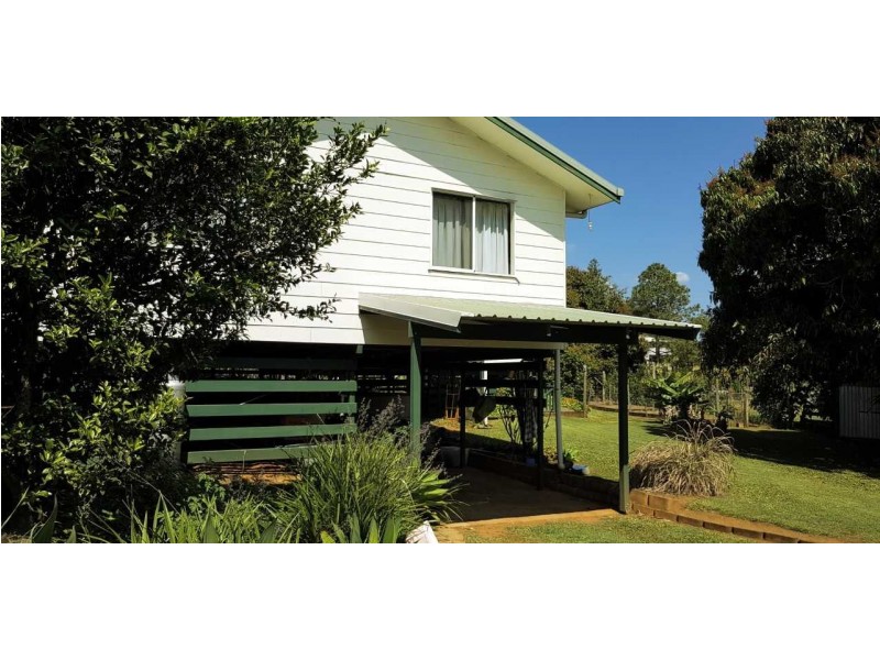 8 -9 Wren Court, Macleay Island QLD 4184