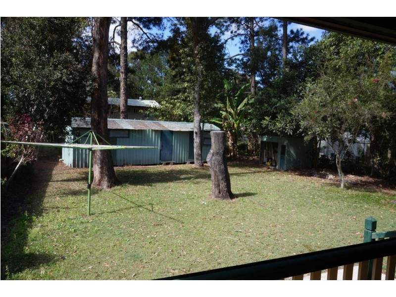 28 Kevin St, Macleay Island QLD 4184