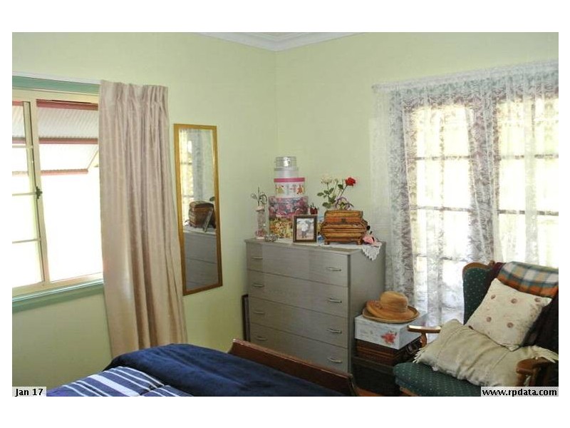 36 MELALEUCA DR, Lamb Island QLD 4184