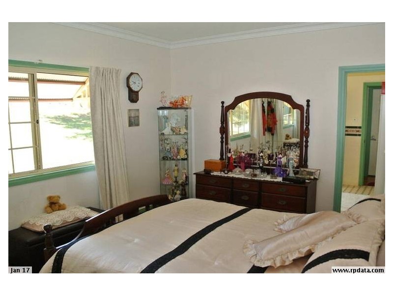 36 MELALEUCA DR, Lamb Island QLD 4184