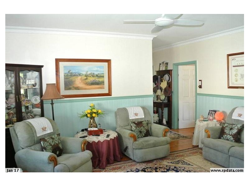 36 MELALEUCA DR, Lamb Island QLD 4184