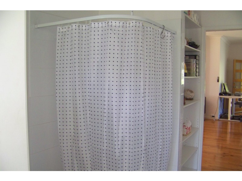 3 HELEN PARADE, Lamb Island QLD 4184