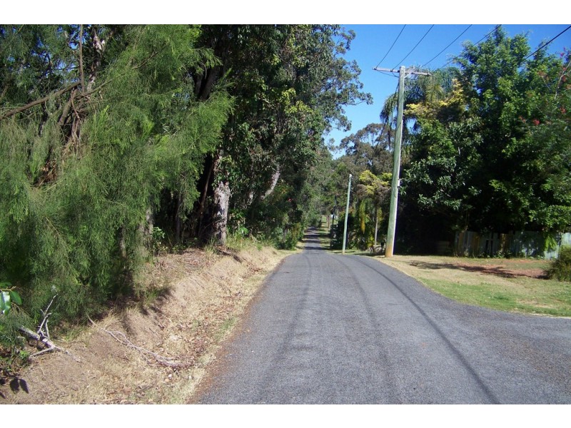 3 HELEN PARADE, Lamb Island QLD 4184