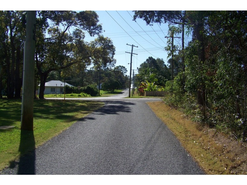 3 HELEN PARADE, Lamb Island QLD 4184