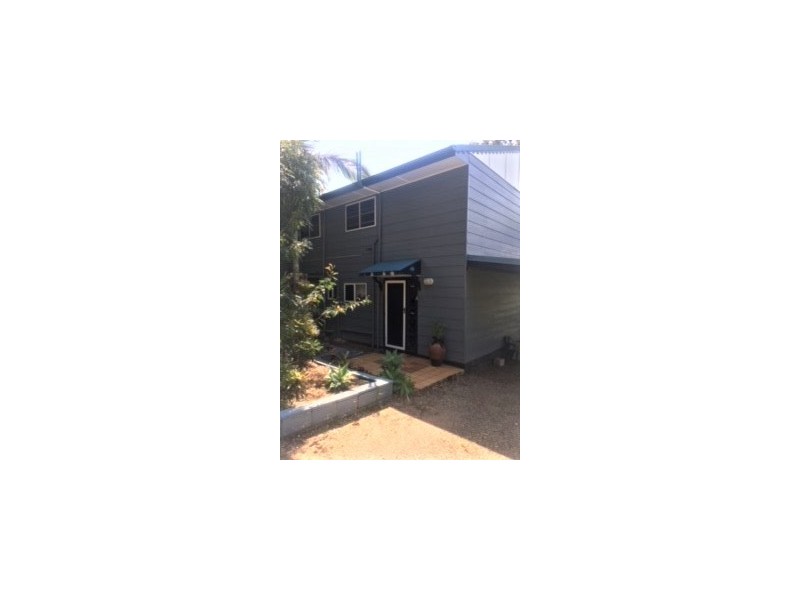 8 Alkira Street, Macleay Island QLD 4184