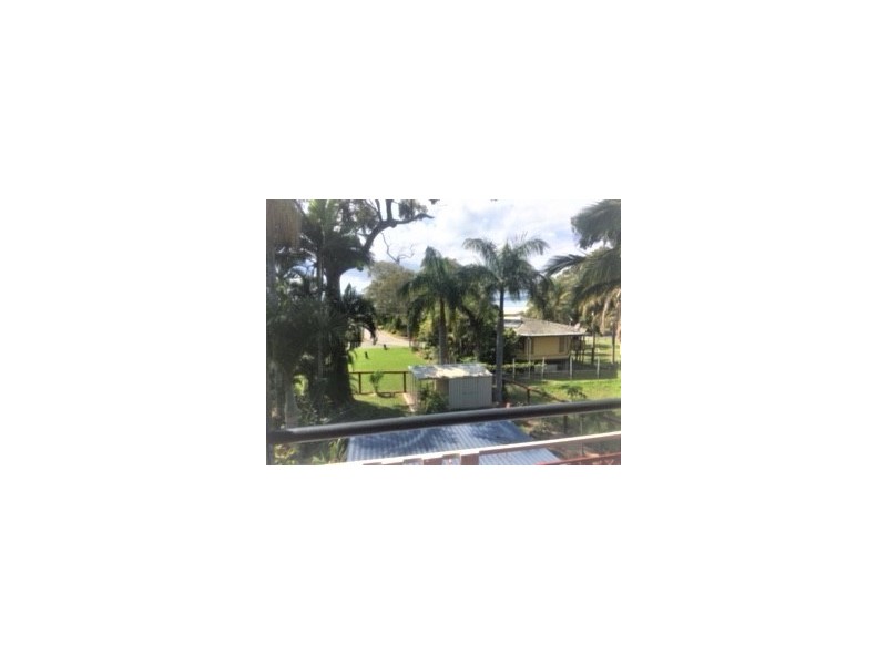 8 Alkira Street, Macleay Island QLD 4184