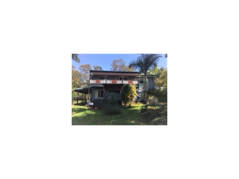 8 Alkira Street, Macleay Island QLD 4184