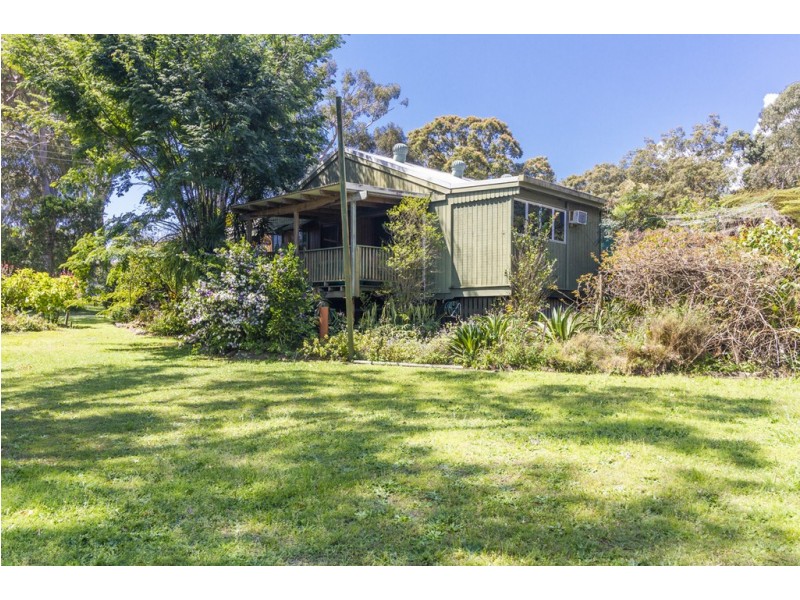14-16 Tingara Street, Macleay Island QLD 4184