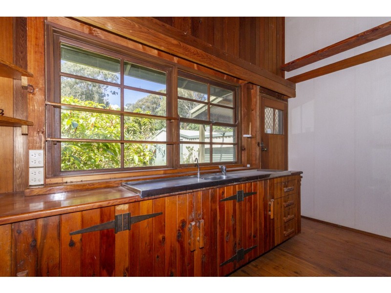 14-16 Tingara Street, Macleay Island QLD 4184