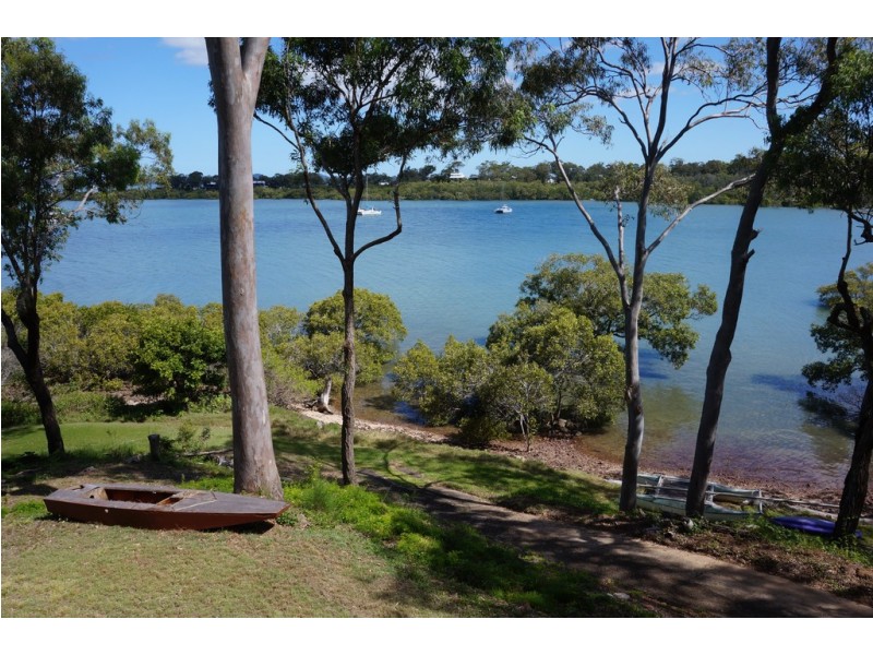 103 BEELONG STREET, Macleay Island QLD 4184