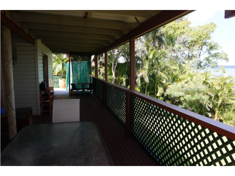 103 BEELONG STREET, Macleay Island QLD 4184