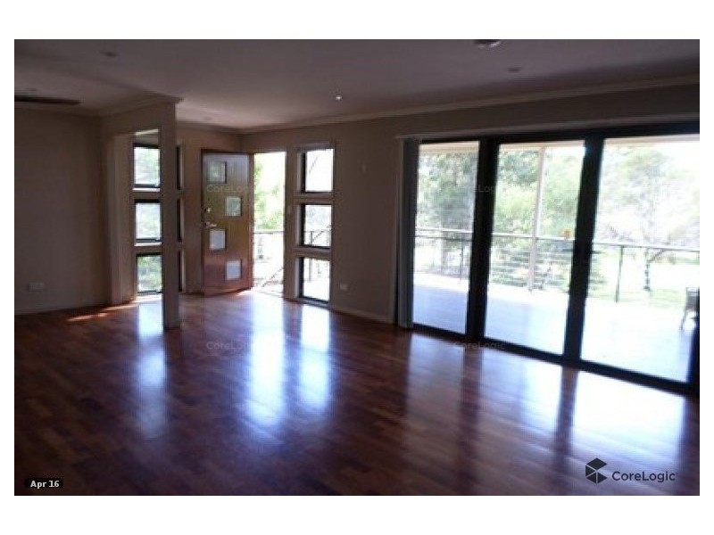 155 LUCAS DR, Lamb Island QLD 4184