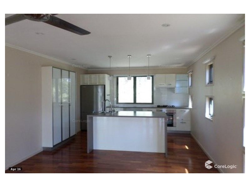 155 LUCAS DR, Lamb Island QLD 4184