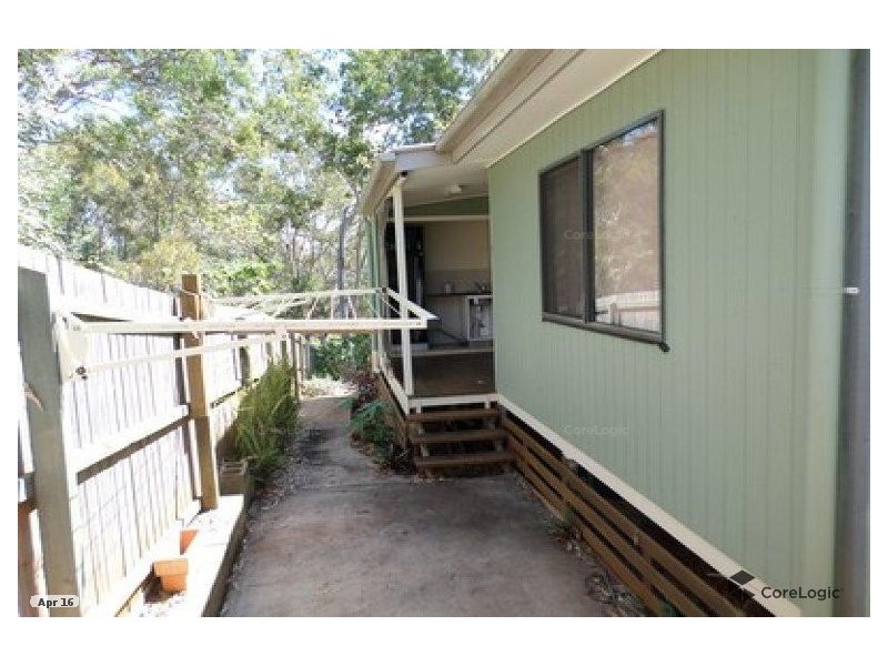 155 LUCAS DR, Lamb Island QLD 4184