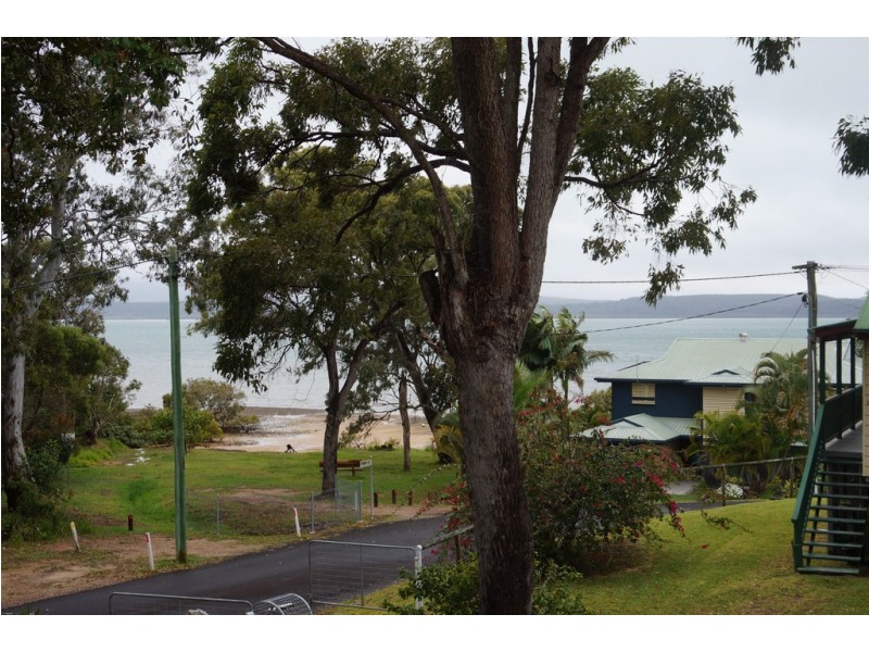 42 Morwong, Macleay Island QLD 4184