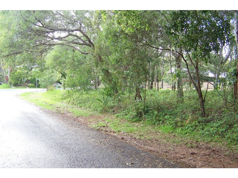 40-42 PERULPA DR, Lamb Island QLD 4184