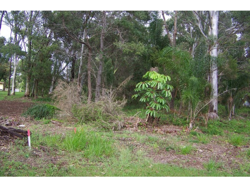 40-42 PERULPA DR, Lamb Island QLD 4184