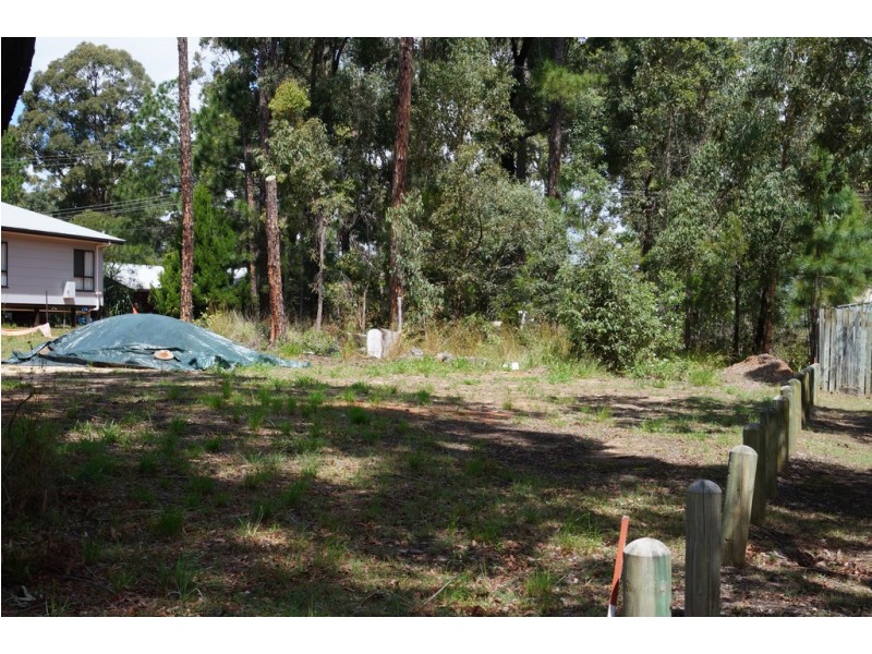 8 Sentosa Terrace, Macleay Island QLD 4184