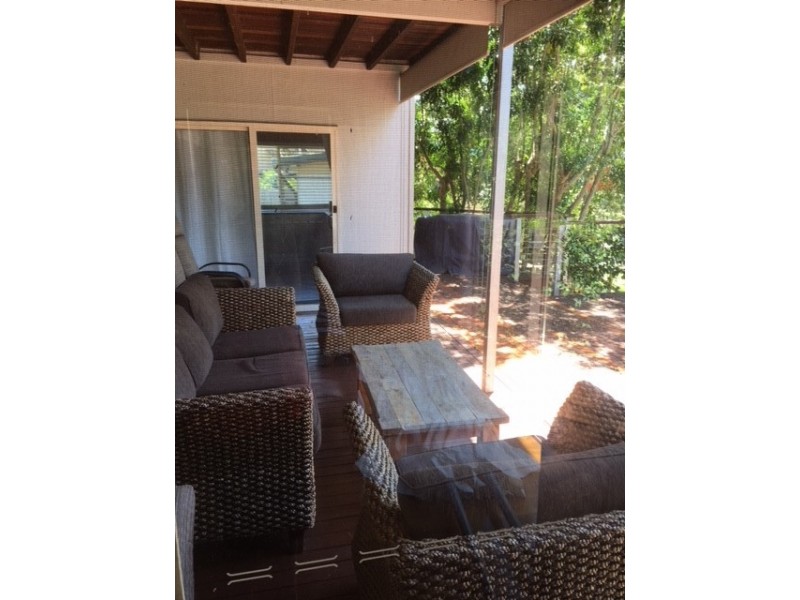 28 Blue Bay Crescent, Macleay Island QLD 4184