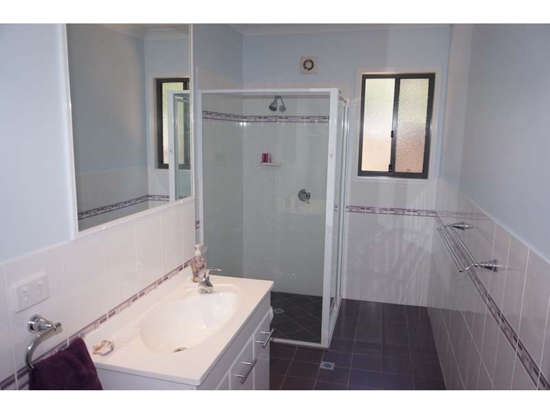 206 Kate Street, Macleay Island QLD 4184