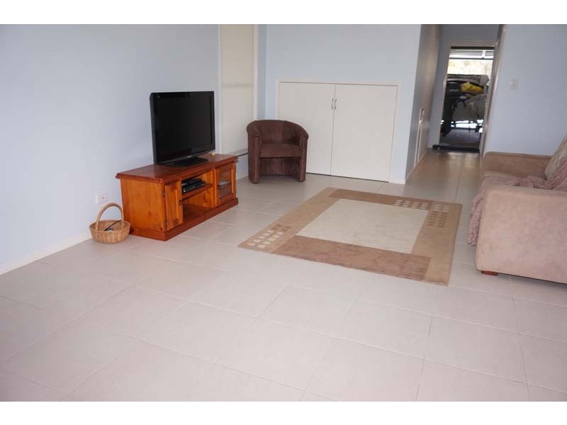 206 Kate Street, Macleay Island QLD 4184