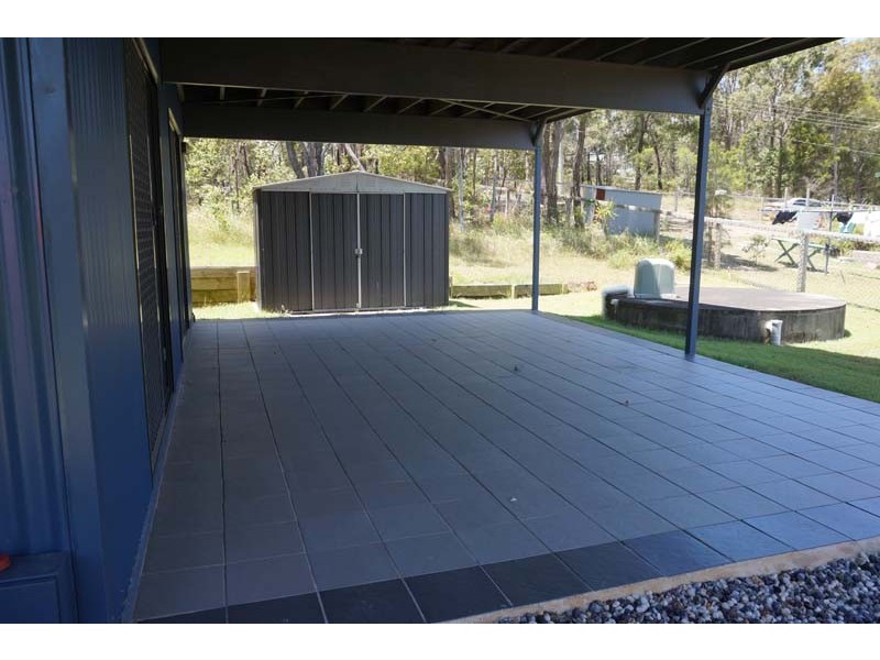 206 Kate Street, Macleay Island QLD 4184