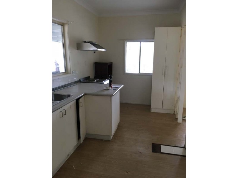 10 Brolga Street, Macleay Island QLD 4184