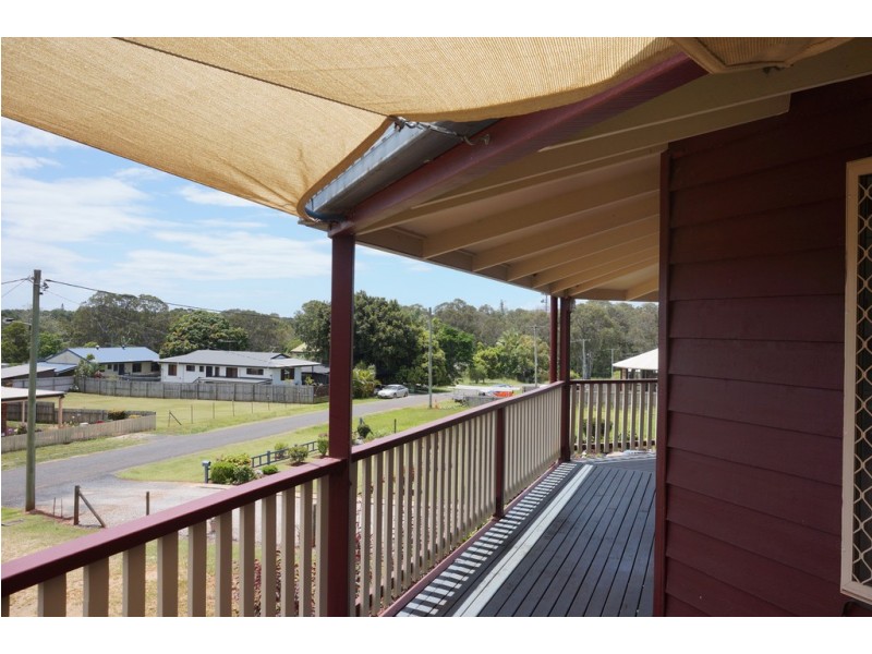7 Cooee St, Macleay Island QLD 4184