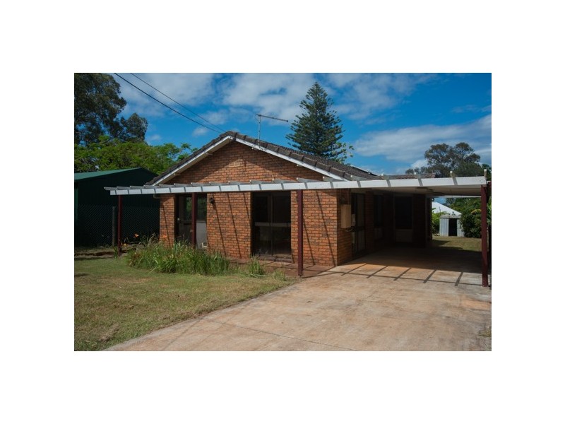 21 LEONIE CRESCENT, Lamb Island QLD 4184