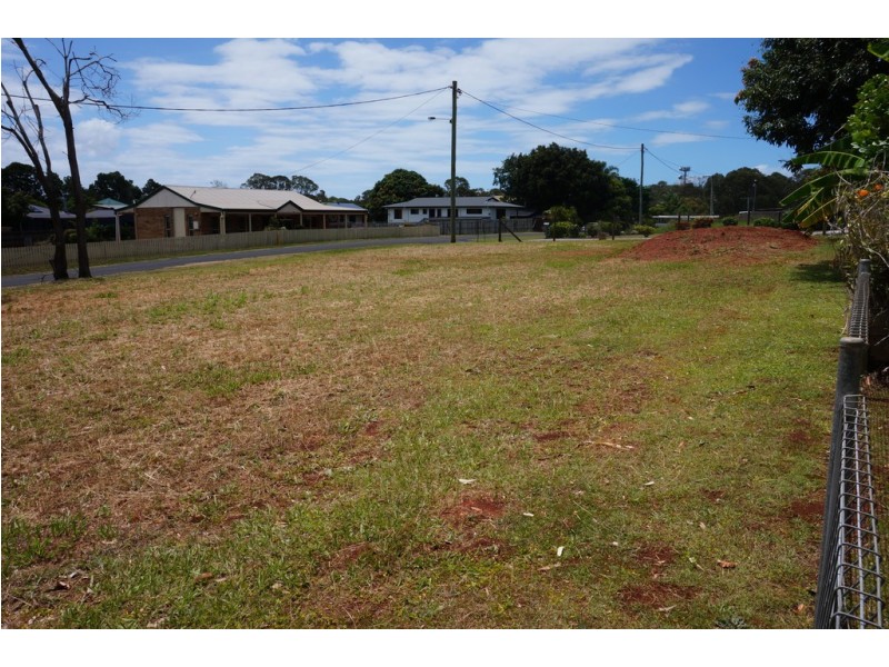5 Cooee Crescent, Macleay Island QLD 4184