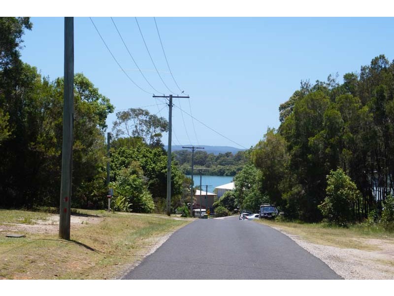 18 GEORGE ST, Macleay Island QLD 4184