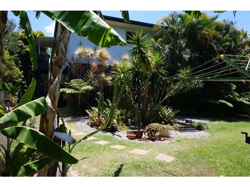 18 GEORGE ST, Macleay Island QLD 4184