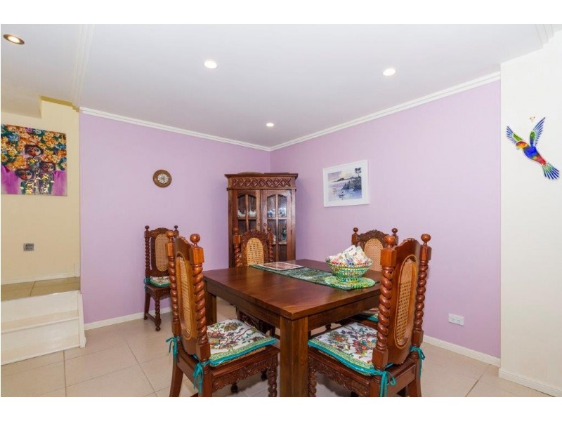 20 Calm Waters Crescent, Macleay Island QLD 4184