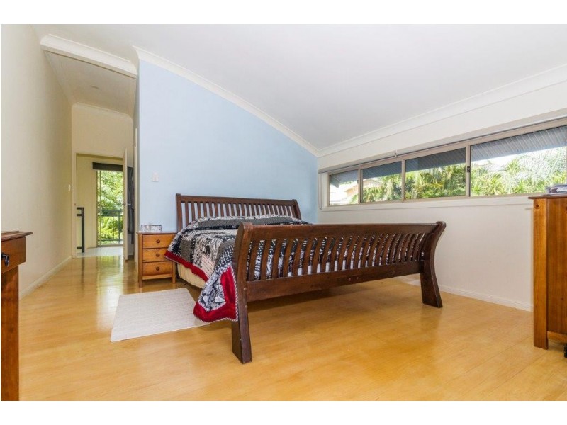 20 Calm Waters Crescent, Macleay Island QLD 4184