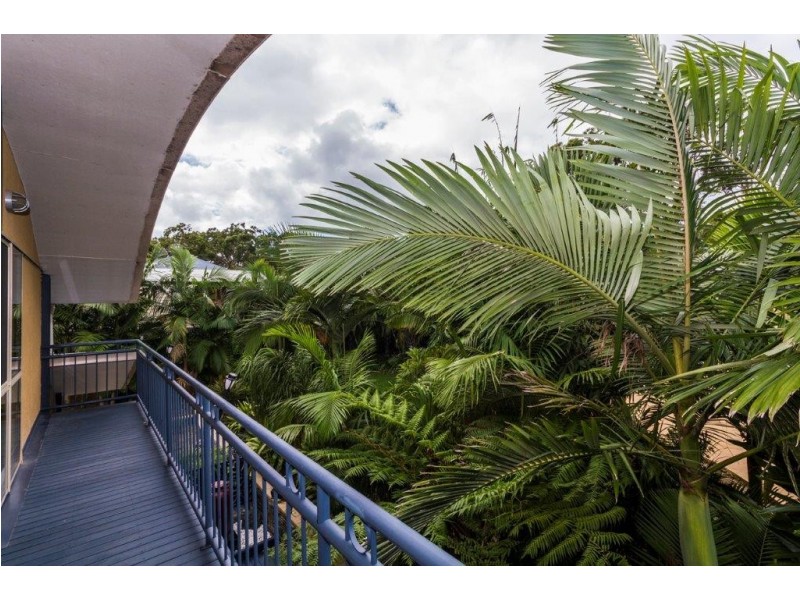 20 Calm Waters Crescent, Macleay Island QLD 4184