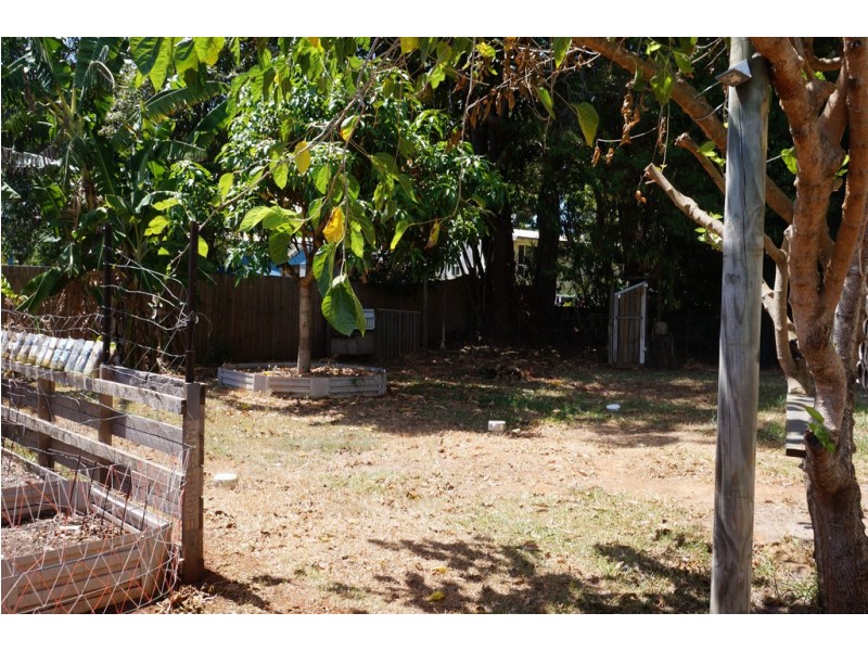 2 Citron St, Macleay Island QLD 4184