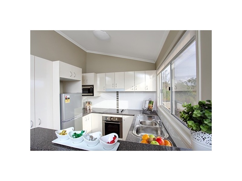 11 Shelly, Lamb Island QLD 4184