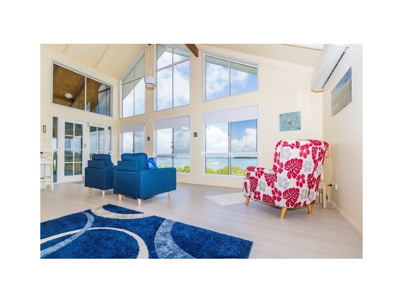 14 Emily Cresent, Macleay Island QLD 4184
