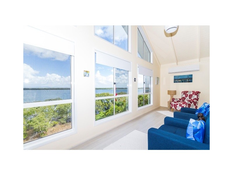 14 Emily Cresent, Macleay Island QLD 4184