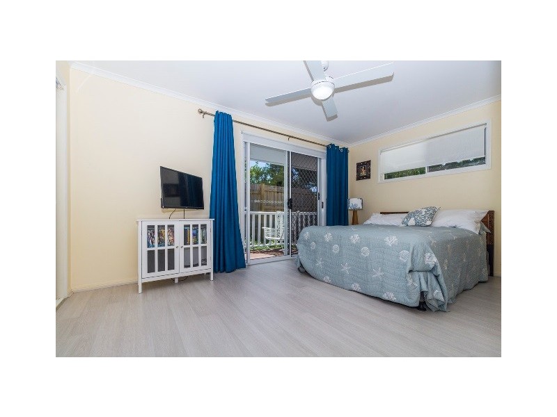 14 Emily Cresent, Macleay Island QLD 4184
