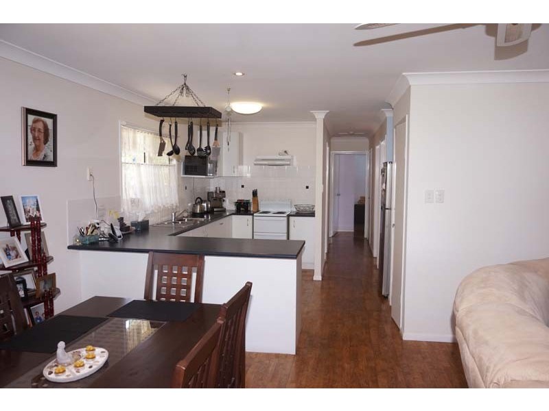 7 ROBIN ST, Macleay Island QLD 4184