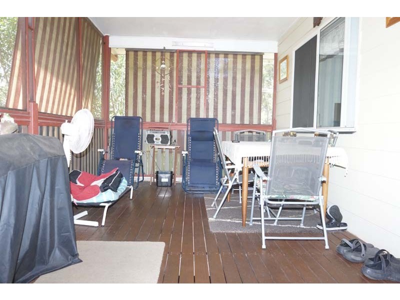 7 ROBIN ST, Macleay Island QLD 4184