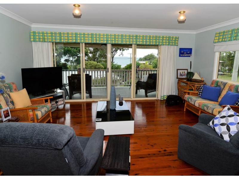 29 TUKKERI STREET, Macleay Island QLD 4184