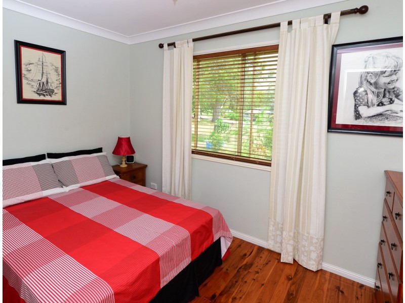 29 TUKKERI STREET, Macleay Island QLD 4184
