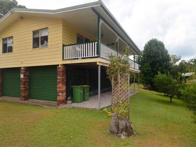 29 TUKKERI STREET, Macleay Island QLD 4184