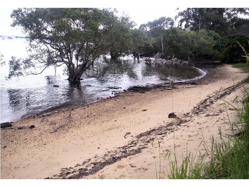 26 KIM CRESCENT, Macleay Island QLD 4184