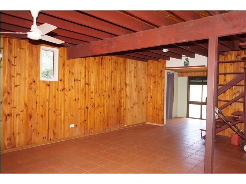 15 Pecan Street, Macleay Island QLD 4184