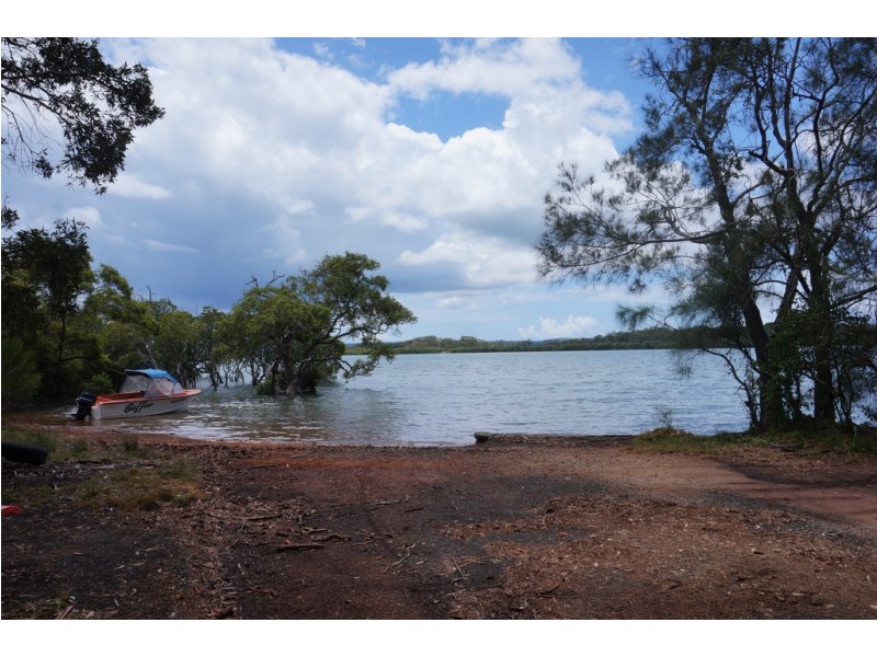 15 Pecan Street, Macleay Island QLD 4184