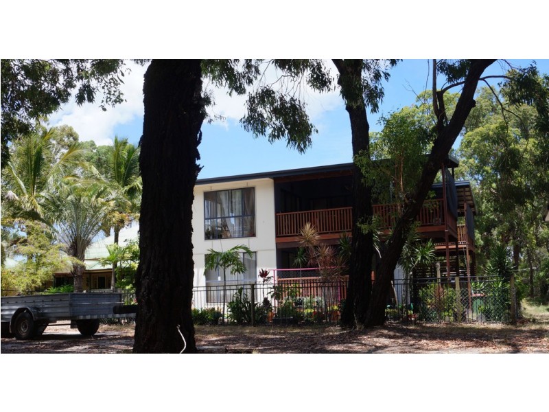 22 Kalara St, Macleay Island QLD 4184