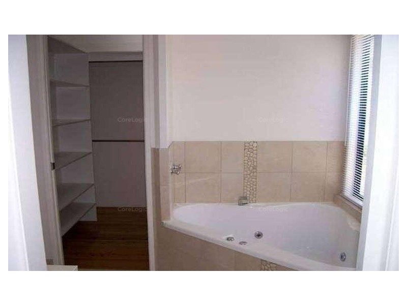 22 Kalara St, Macleay Island QLD 4184